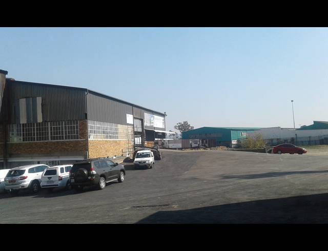 13,500M² WAREHOUSE FOR SALE IN ALBERTON NORTH